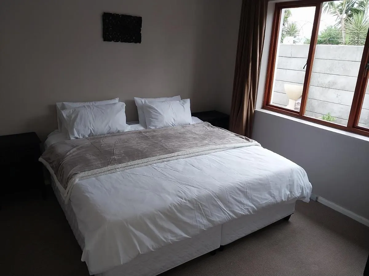 Serenity Shores Backpackers Cape Town