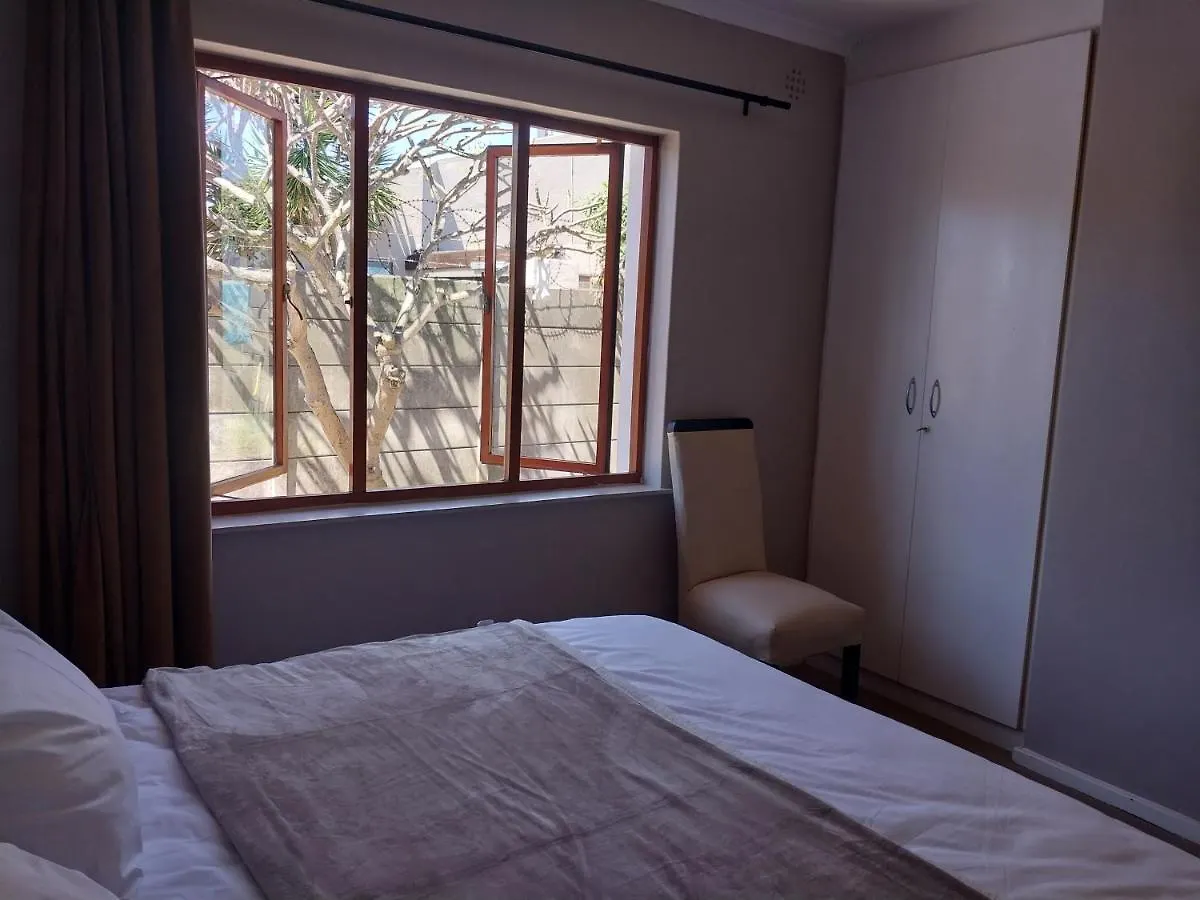 Hostel Serenity Shores Backpackers Cape Town