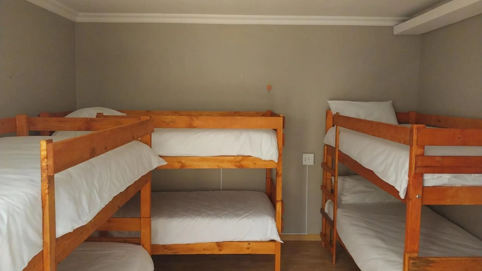 Hostel Serenity Shores Backpackers Cape Town